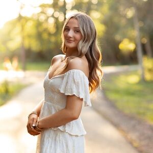 Meet your Posher, Devyn